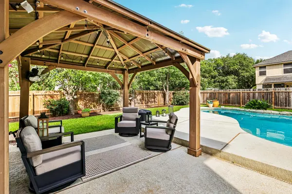 7400 Peabody DR, Austin, TX 78729