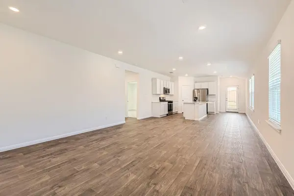 508 Gladiola LOOP, Kyle, TX 78640