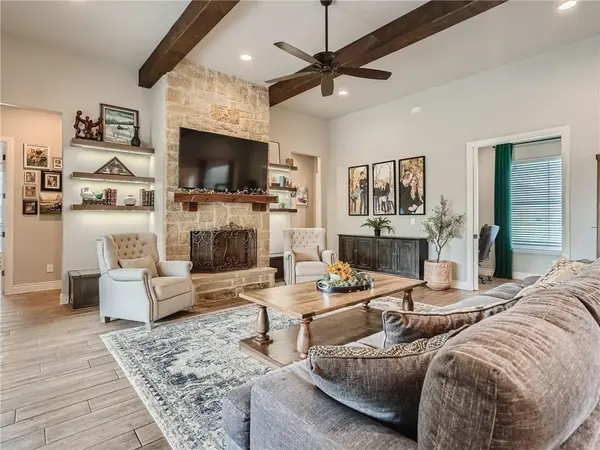 132 Huerta RD, Florence, TX 76527