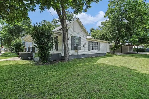 312 W 10th ST, Georgetown, TX 78626