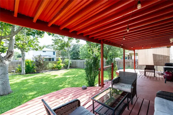 1005 Doras DR, Pflugerville, TX 78660