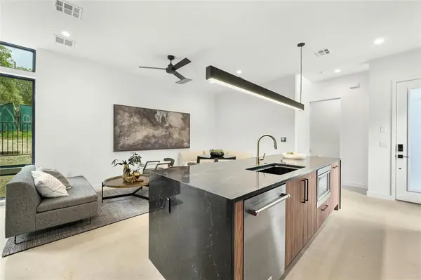 219 Lessin LN #Unit 6, Austin, TX 78704