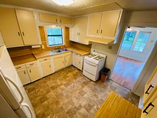 365 E Irby ST, Beaumont, TX 77705