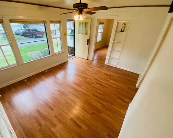 365 E Irby ST, Beaumont, TX 77705