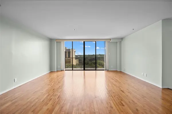 40 N Interstate 35 HWY #8C4, Austin, TX 78701
