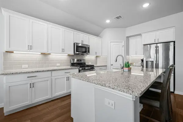 4174 Kingsley Ave, Round Rock, TX 78681
