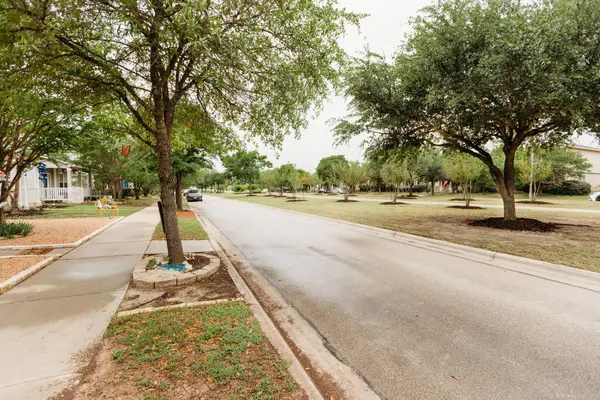 809 Craters Of The Moon BLVD, Pflugerville, TX 78660