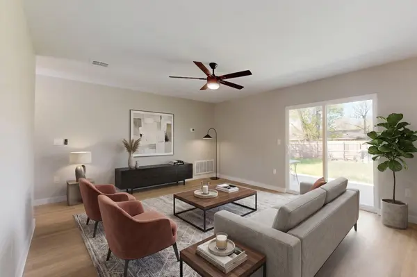 408 Blueberry HL, Austin, TX 78745