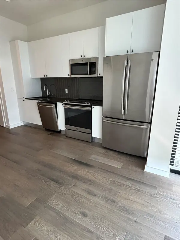 800 Embassy DR #505, Austin, TX 78702