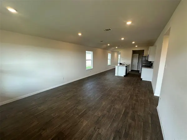 563 Evergreen Sumac LOOP, Kyle, TX 78640