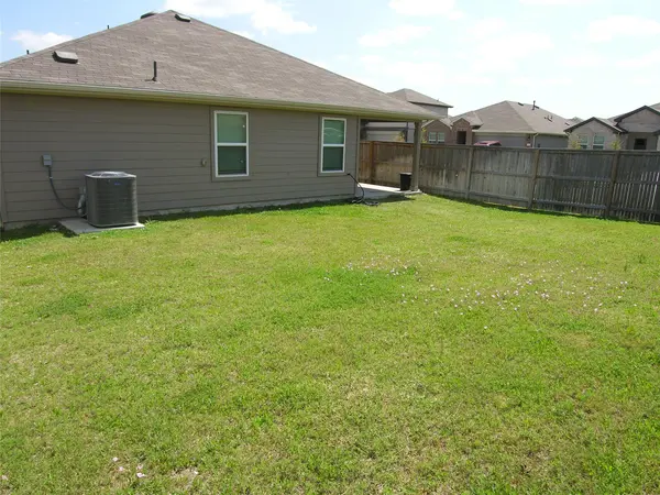 13700 Dismuke DR, Manor, TX 78653