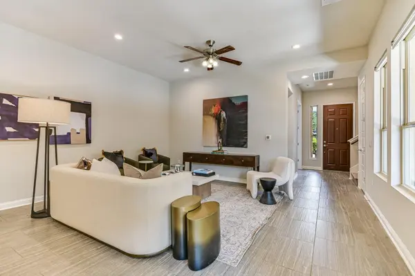 1514 Frontier Valley DR, Austin, TX 78741