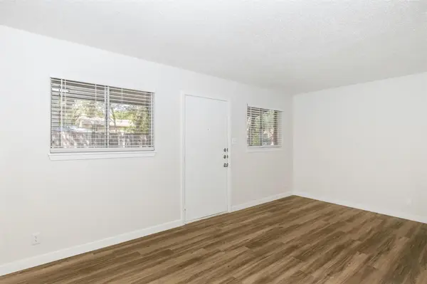609 E 45th ST #104, Austin, TX 78751