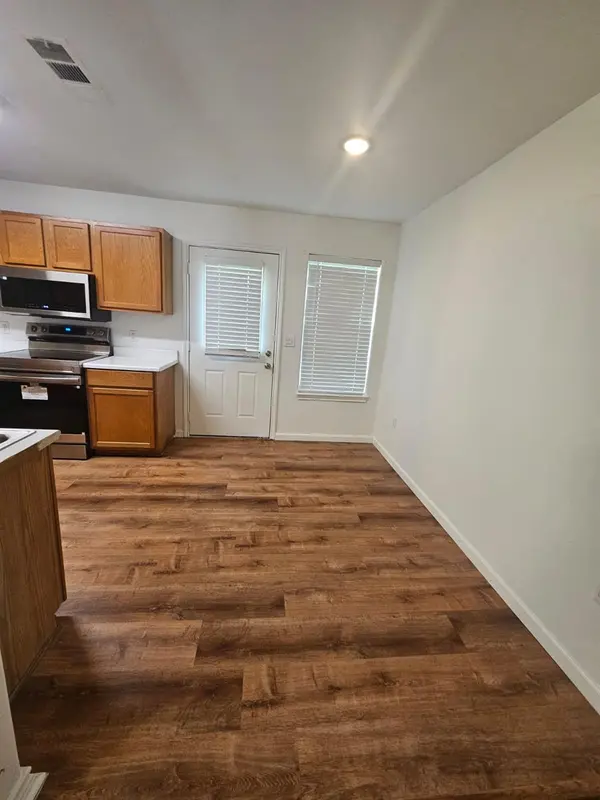 606 Trinity ST, Lockhart, TX 78644