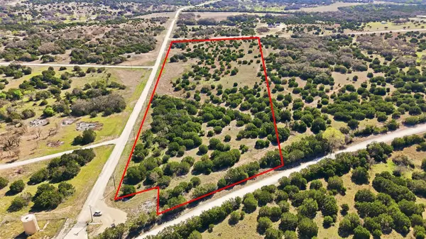300 Willow Oak DR, Goldthwaite, TX 76844