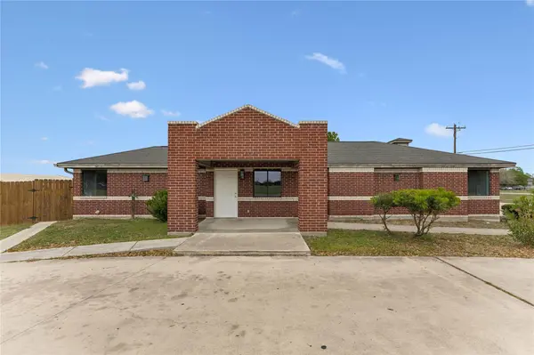 1030 S Guadalupe ST, Lockhart, TX 78644
