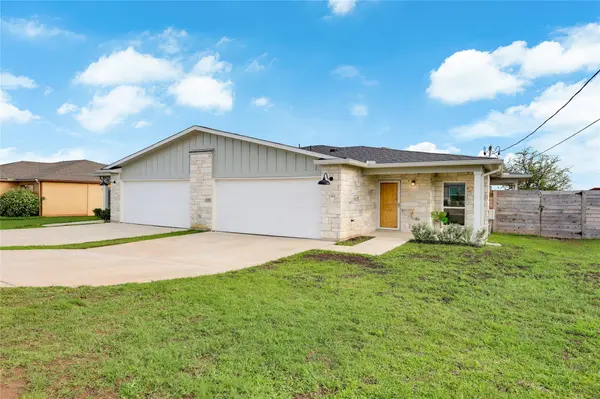 20109 Travis DR, Lago Vista, TX 78645