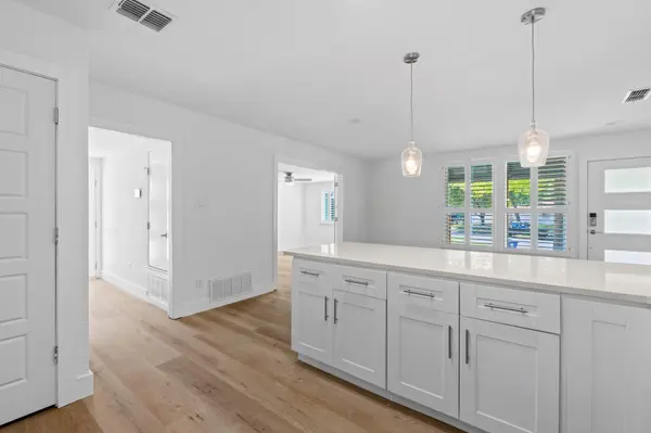 6414 Kenilworth DR, Austin, TX 78723