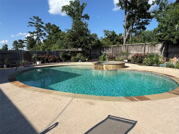 2336 Hagerman RD, Conroe, TX 77384