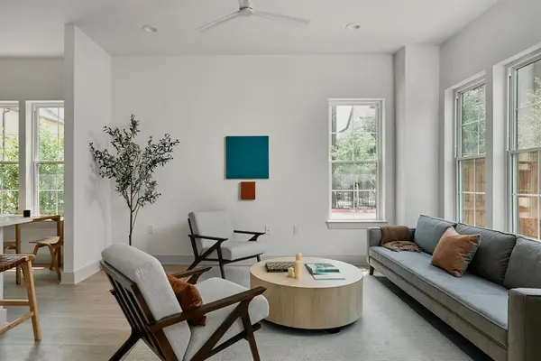 2209 woodland Ave #401, Austin, TX 78741