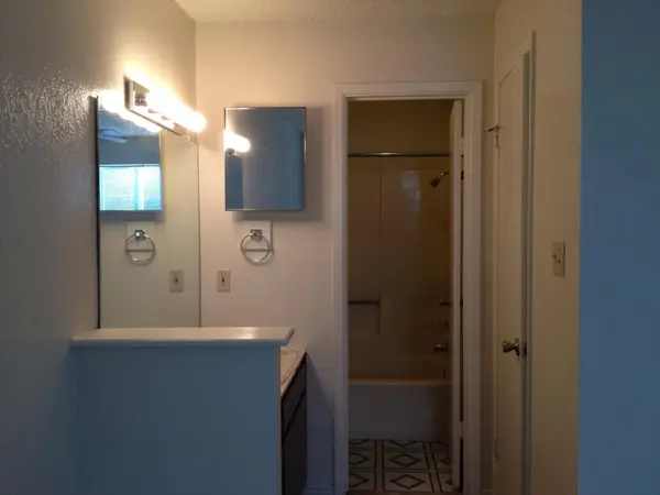 232 Craddock Ave, San Marcos, TX 78666