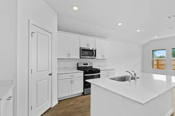 358 DENALI DR, Kyle, TX 78640