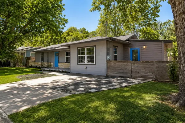 2105 Fortview RD, Austin, TX 78704