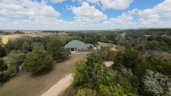 741 Knobbs RD, Mcdade, TX 78650