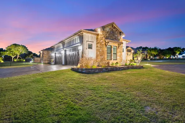 401 Highland Bluff DR, Georgetown, TX 78633