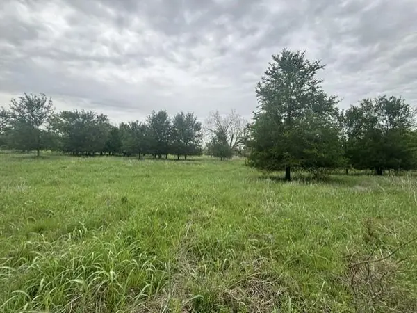 12155 E Travis ST, Holland, TX 76534
