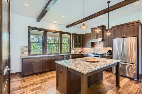 2217 Seabiscuit CV #103, Spicewood, TX 78669