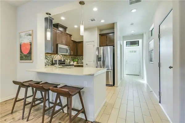 124 Cumberland RD #303, Austin, TX 78704