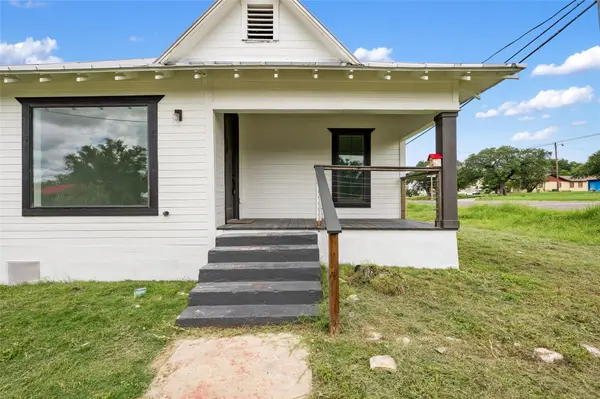 100 W Caskey ST, Florence, TX 76527