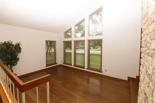 10901 Country Knoll KNLS, Austin, TX 78750