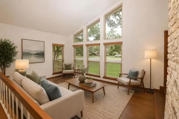 10901 Country Knoll KNLS, Austin, TX 78750