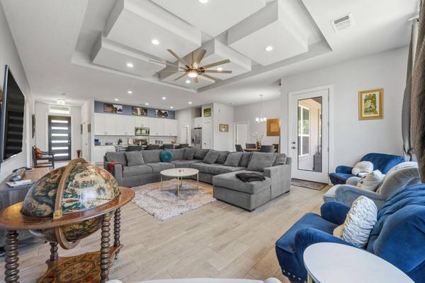 18605 Masters CV, Point Venture, TX 78645