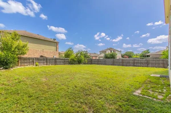 316 Pine Arbol, Buda, TX 78610
