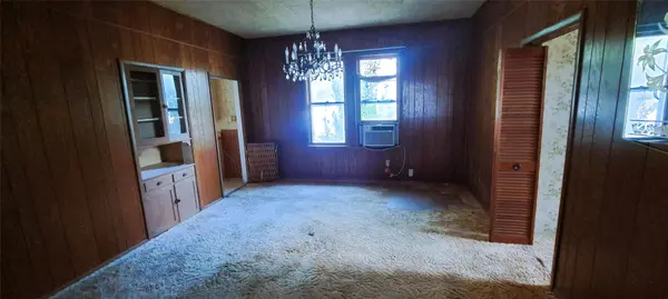 507 Sloan ST, Taylor, TX 76574