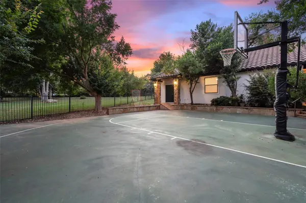 15713 Spillman Ranch LOOP, Austin, TX 78738