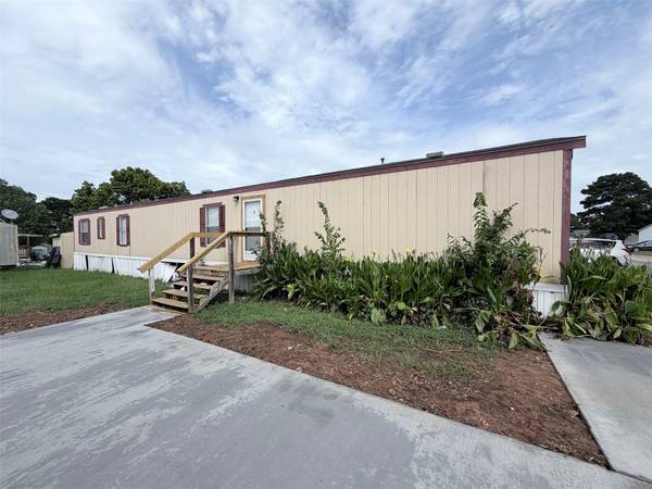 116 Guadalupe ST #116 Guadalupe, Bastrop, TX 78602