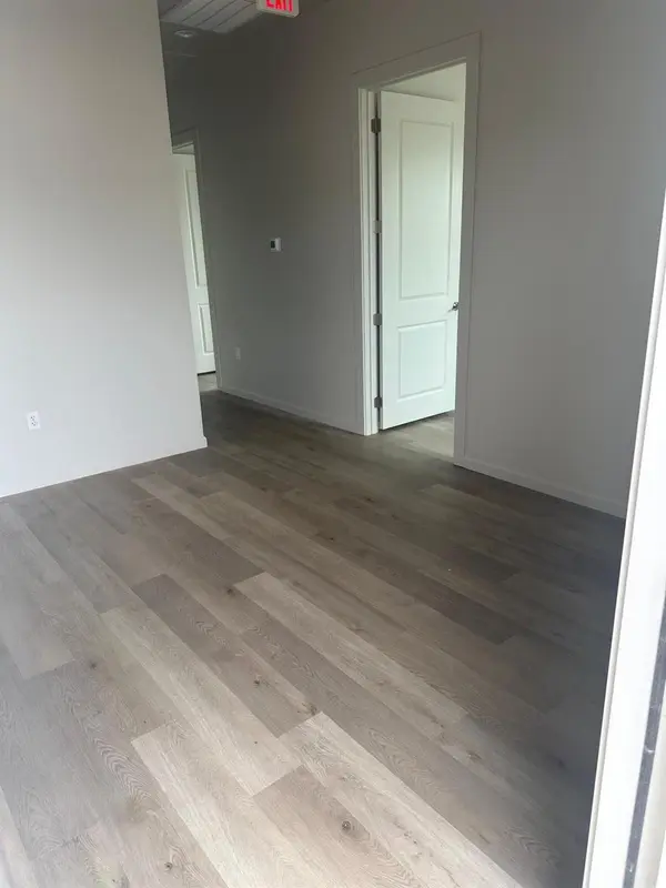 701 Crystal Falls PKWY #110 & 120, Leander, TX 78641