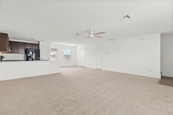 141 Texas Angel WAY, Jarrell, TX 76537