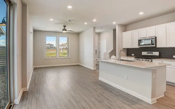 8209 Springsteen DR, Austin, TX 78744