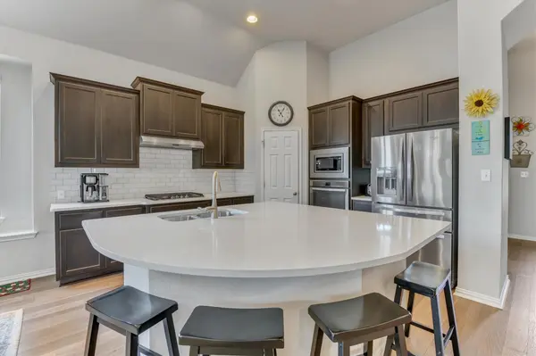 902 Catalina LN, Austin, TX 78737