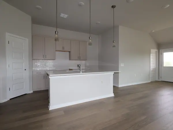 9404 Furman DR, Austin, TX 78747