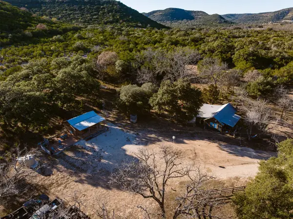 641 Patterson Creek RD, Leakey, TX 78873