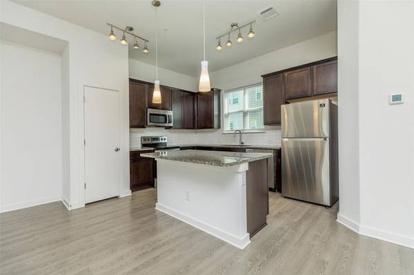 428 Ozark Trail TRL, Leander, TX 78641