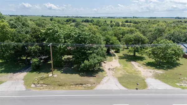 4302 N Main ST, Taylor, TX 76574