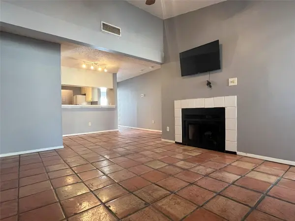 806 W 24th ST #303, Austin, TX 78705
