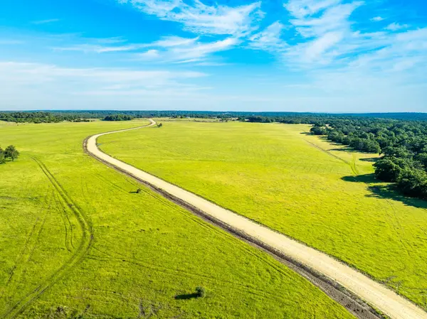 28 Feild Ranch RD, Burnet, TX 78611